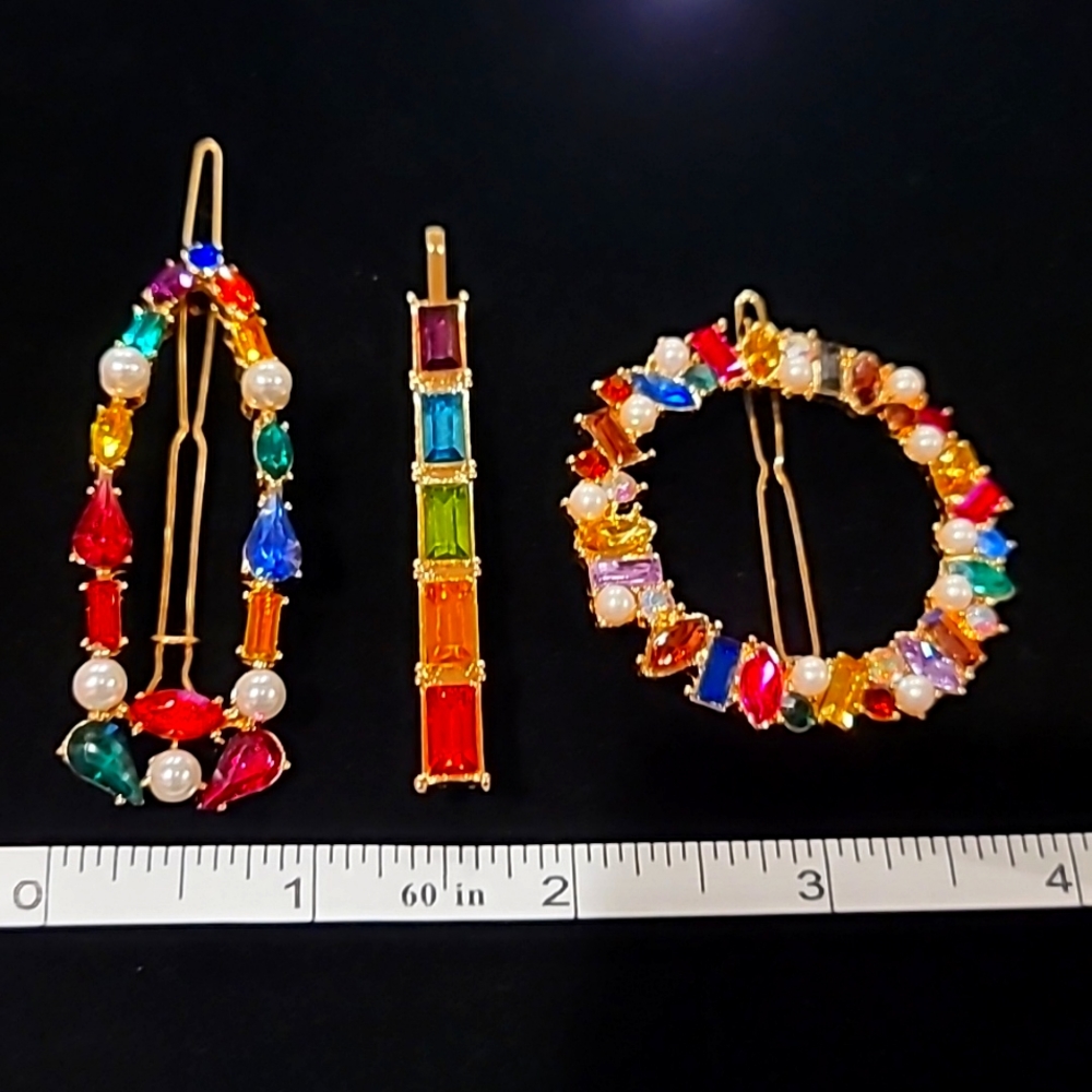 ✨️ Bundle of 3 Jeweled Hair Pins - Picture 5 of 9